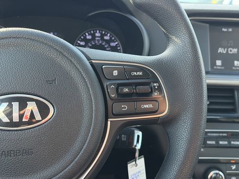 Used 2018 Kia Optima LX image 20