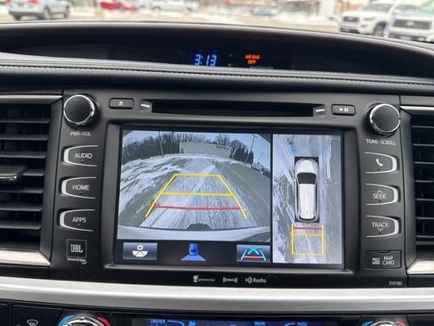 Used 2018 Toyota Highlander Limited Platinum image 35