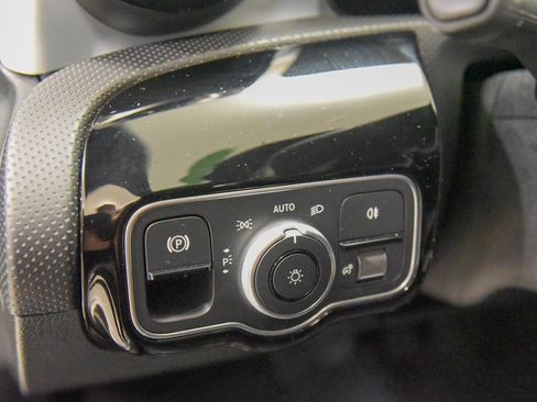 Used 2025 Mercedes-Benz CLA 250 4MATIC image 20