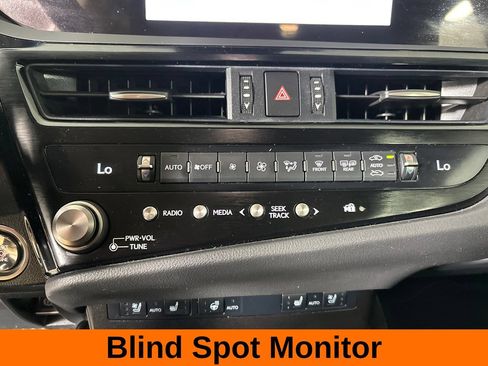 Used 2024 Lexus ES 350 w/ Premium Package FWD image 22