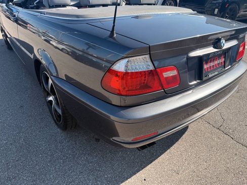 Used 2005 BMW 325Ci Convertible RWD image 32