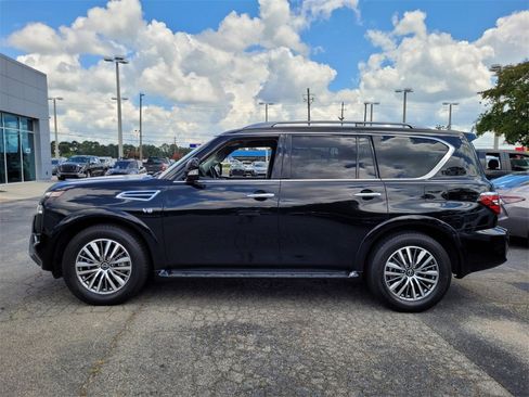 Used 2021 Nissan Armada SV w/ SV Appearance Package image 2