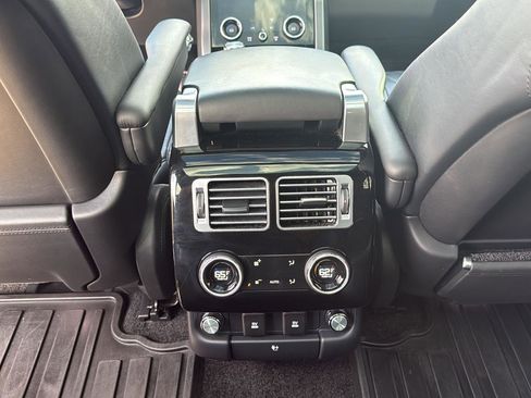 Used 2021 Land Rover Range Rover SV Autobiography Dynamic image 22