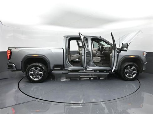 Used 2025 GMC Sierra 2500 SLT w/ Texas SLT Premium Package AWD/4WD image 50