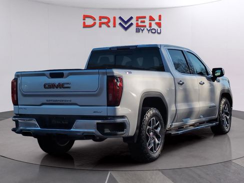 Used 2022 GMC Sierra 1500 SLT w/ SLT Premium Plus Package image 6