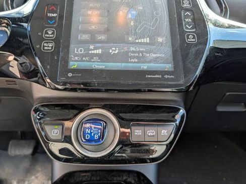 Used 2022 Toyota Prius Prime XLE FWD image 23