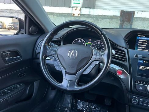 Used 2020 Acura ILX w/ Technology Package image 18
