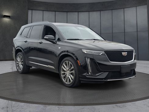 Used 2020 Cadillac XT6 Sport w/ Platinum Package image 8