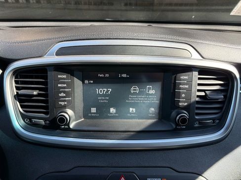 Used 2019 Kia Sorento L FWD image 29