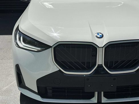 Used 2025 BMW X3 xDrive30i AWD/4WD image 10
