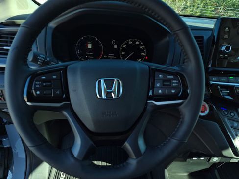 New 2026 Honda Odyssey Elite image 11