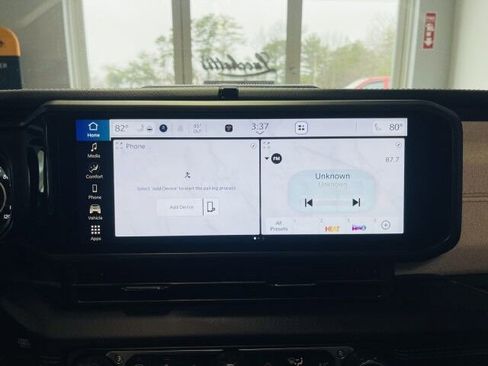 Used 2024 Jeep Wrangler Sahara w/ Safety Group image 25