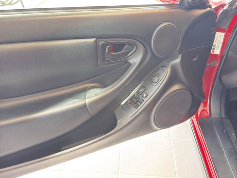 Used 1999 Toyota Celica GT FWD image 13