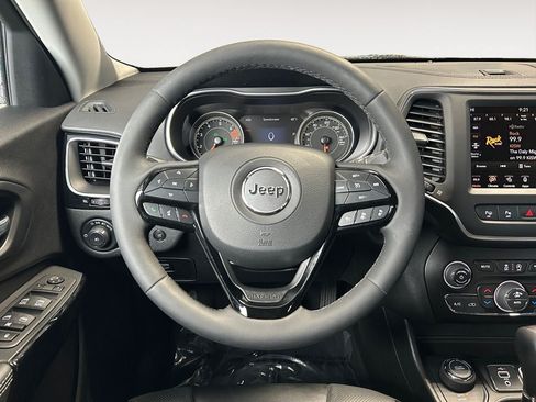 Used 2023 Jeep Cherokee Altitude Lux AWD/4WD image 13