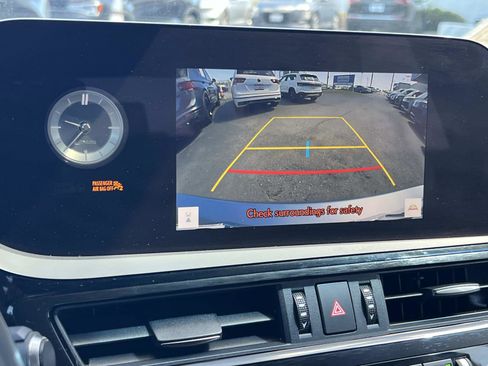 Used 2023 Lexus ES 350 w/ Accessory Package (Z1) image 14