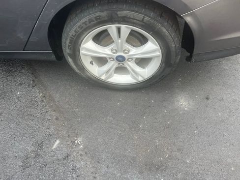 Used 2014 Ford Focus SE image 32