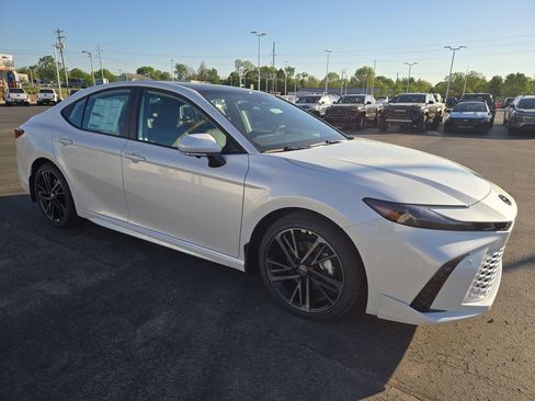 New 2026 Toyota Camry XSE FWD image 7