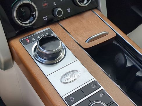 Used 2021 Land Rover Range Rover Autobiography image 19