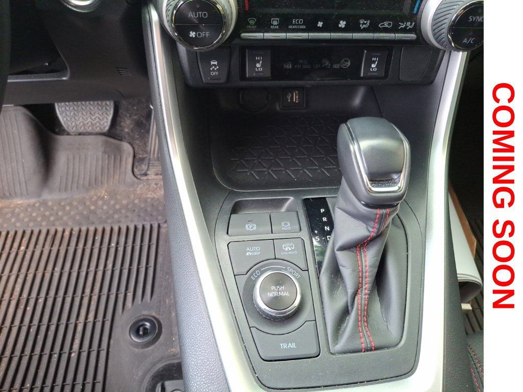 Used 2023 Toyota RAV4 SE w/ Weather & Moonroof Package AWD/4WD image 17