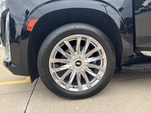 Certified 2023 Cadillac Escalade Premium Luxury AWD/4WD image 19