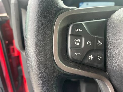 Used 2023 Ford Bronco Black Diamond AWD/4WD image 16
