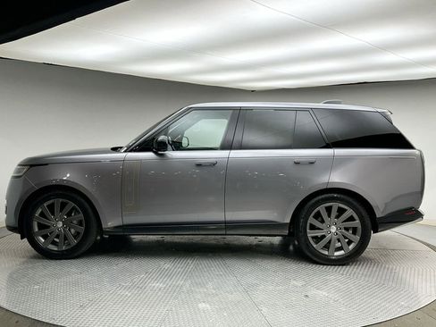 Used 2023 Land Rover Range Rover SE image 10