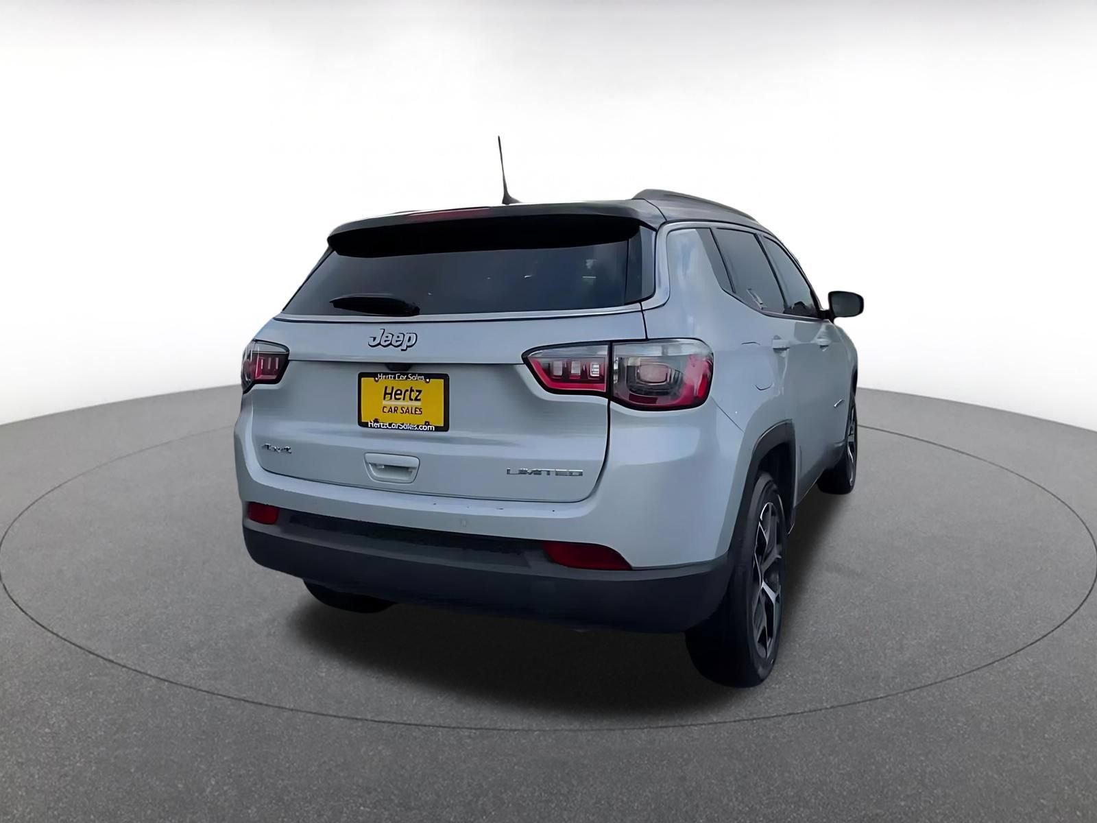 Used 2025 Jeep Compass Limited AWD/4WD image 13