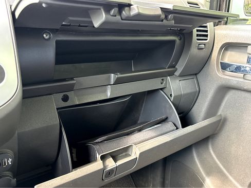 Used 2019 Nissan Frontier PRO-4X image 16