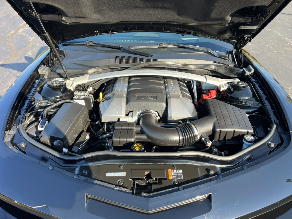 Used 2013 Chevrolet Camaro SS w/ RS Package RWD image 5