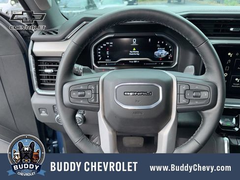 Used 2025 GMC Sierra 1500 Denali w/ Denali Reserve Package AWD/4WD image 16