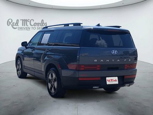 Used 2025 Hyundai Santa Fe SEL FWD image 3