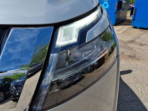 Used 2023 Nissan Pathfinder Platinum AWD/4WD image 8