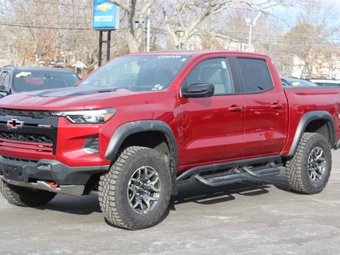 Used 2026 Chevrolet Colorado ZR2 w/ Technology Package image 2