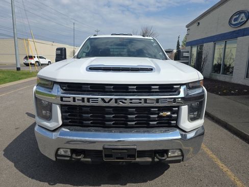 Used 2022 Chevrolet Silverado 3500 LT w/ Convenience Package image 9