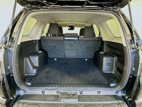 Certified 2024 Toyota 4Runner TRD Off-Road image 25