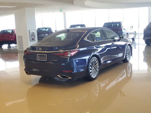 Used 2025 Lexus ES 350 Ultra Luxury w/ Accessory Package (Z2) FWD image 10