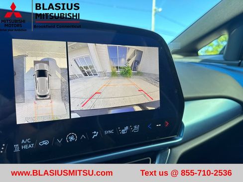 Used 2025 Chevrolet Equinox EV LT w/ Convenience Package II FWD image 25