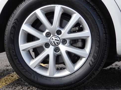 Used 2010 Volkswagen Jetta Limited Edition FWD image 55
