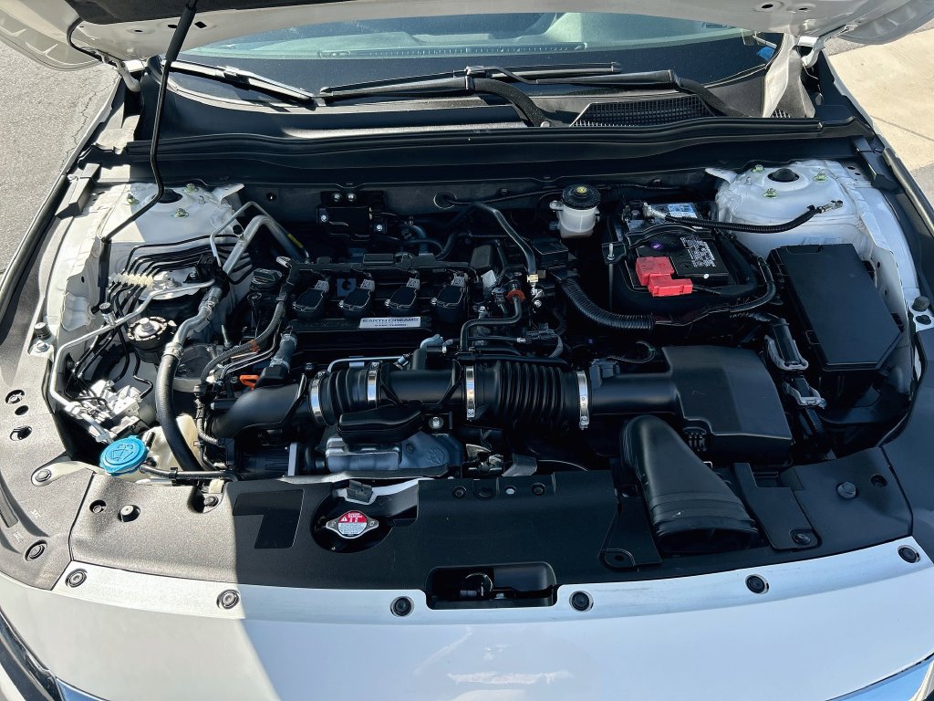 Used 2018 Honda Accord LX image 27