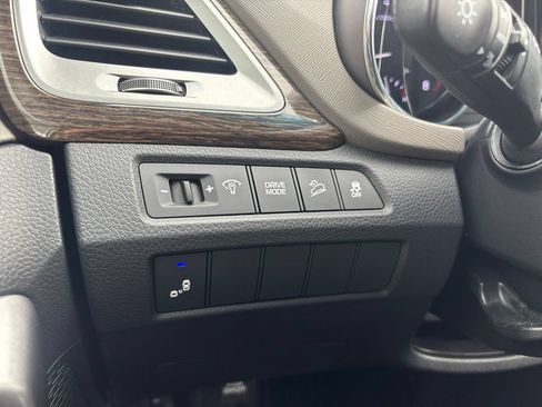 Used 2017 Hyundai Santa Fe Sport FWD image 27