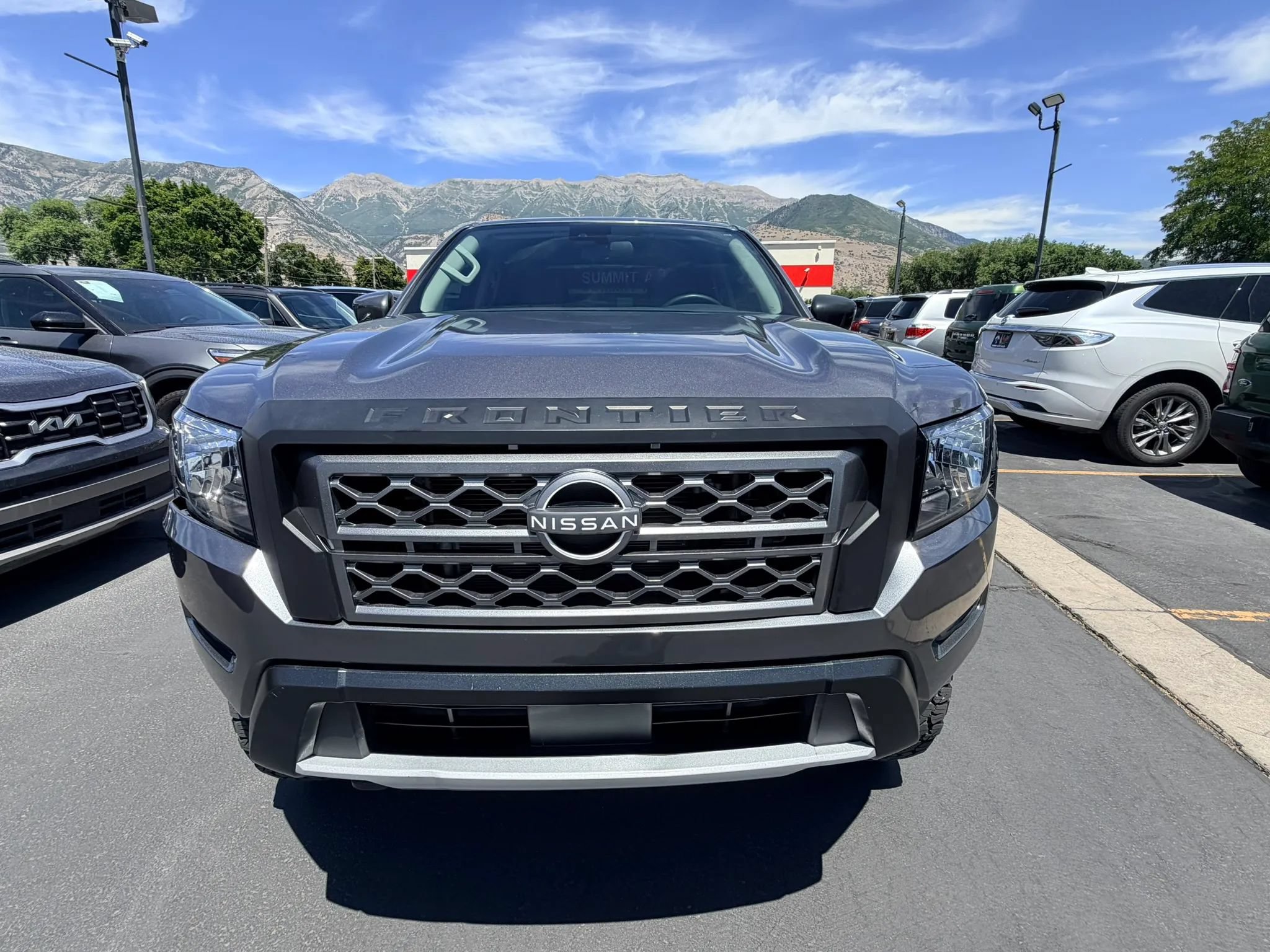 Used 2022 Nissan Frontier SV w/ Technology Package AWD/4WD image 9