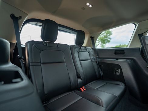 Used 2023 Lincoln Aviator Reserve w/ Jet Package RWD image 14