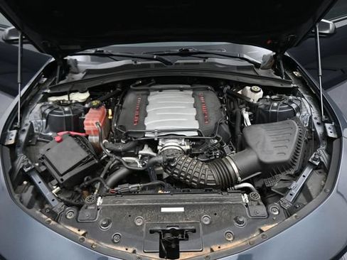Used 2020 Chevrolet Camaro SS RWD image 12