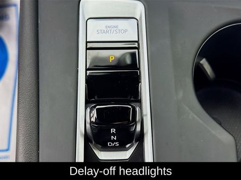 Used 2024 Volkswagen Atlas Cross Sport SE FWD image 21