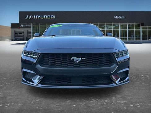 Used 2024 Ford Mustang Coupe RWD image 2