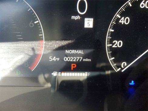 Used 2025 Honda HR-V LX image 19