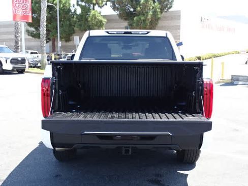 Used 2022 Toyota Tundra SR5 w/ Convenience Package RWD image 16