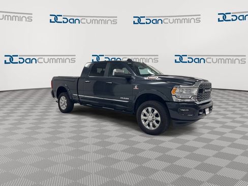 Used 2021 RAM 2500 Limited AWD/4WD image 2