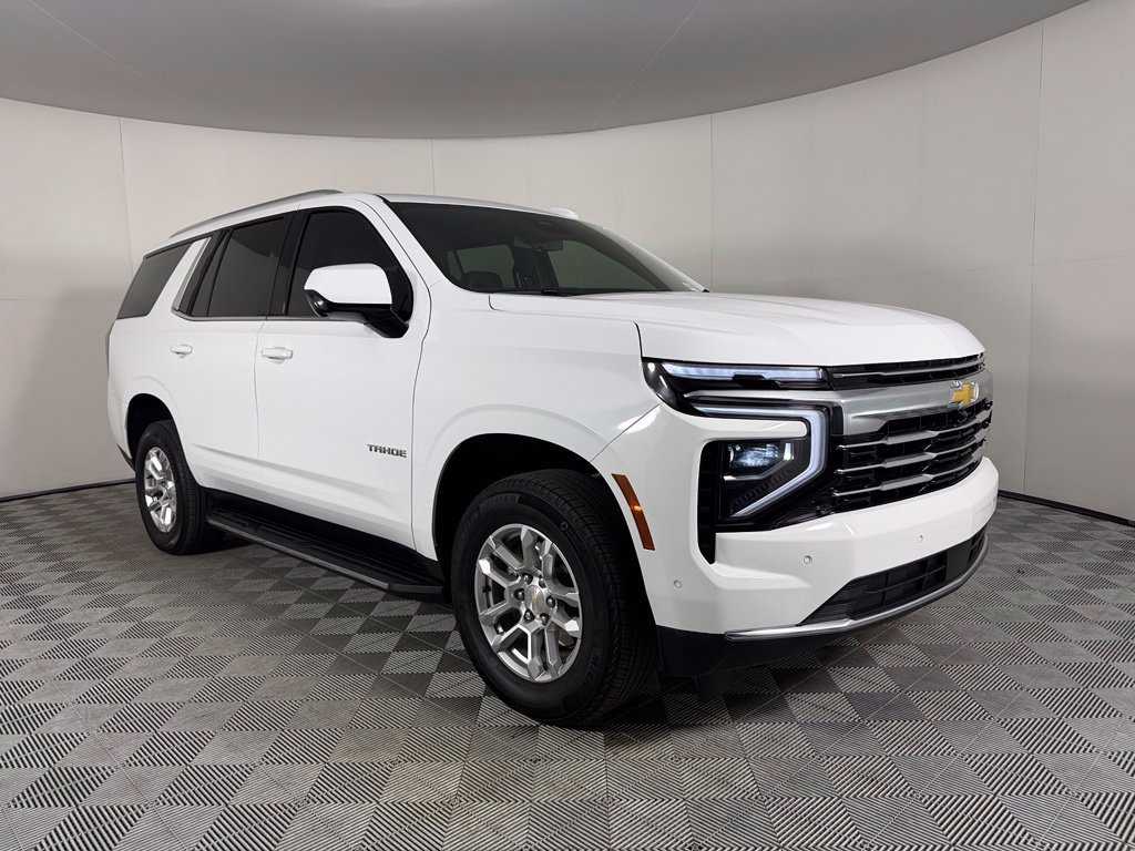Used 2025 Chevrolet Tahoe LT AWD/4WD image 4