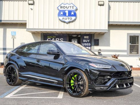 Used 2019 Lamborghini Urus AWD/4WD image 4